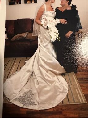 Vintage Vera Wang Wedding Gown